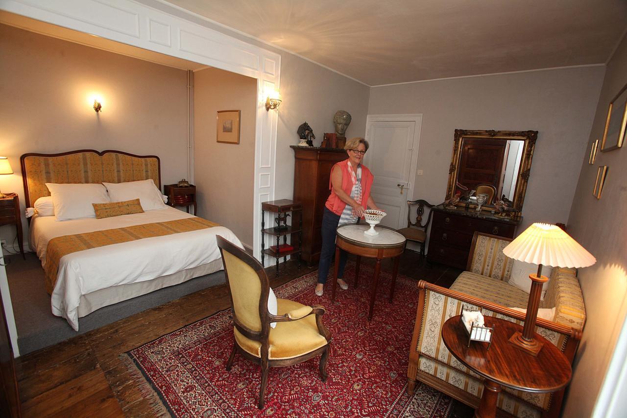 Le Logis De Ruelle Bed & Breakfast Exterior foto