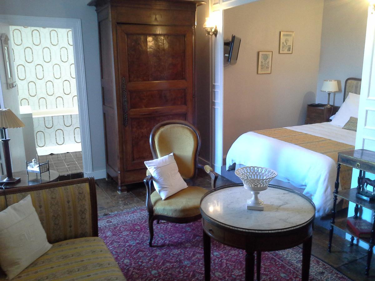 Le Logis De Ruelle Bed & Breakfast Exterior foto