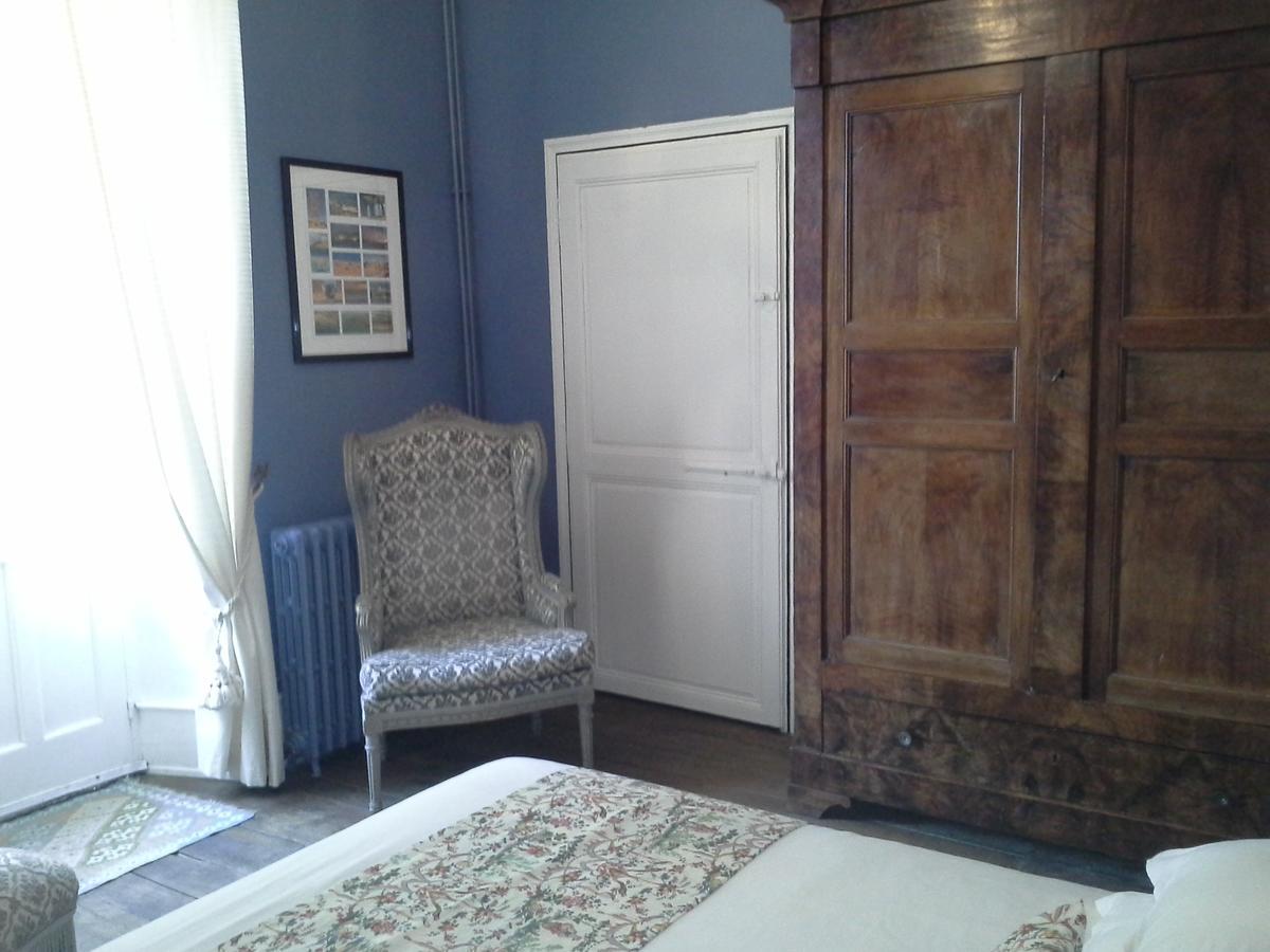 Le Logis De Ruelle Bed & Breakfast Exterior foto