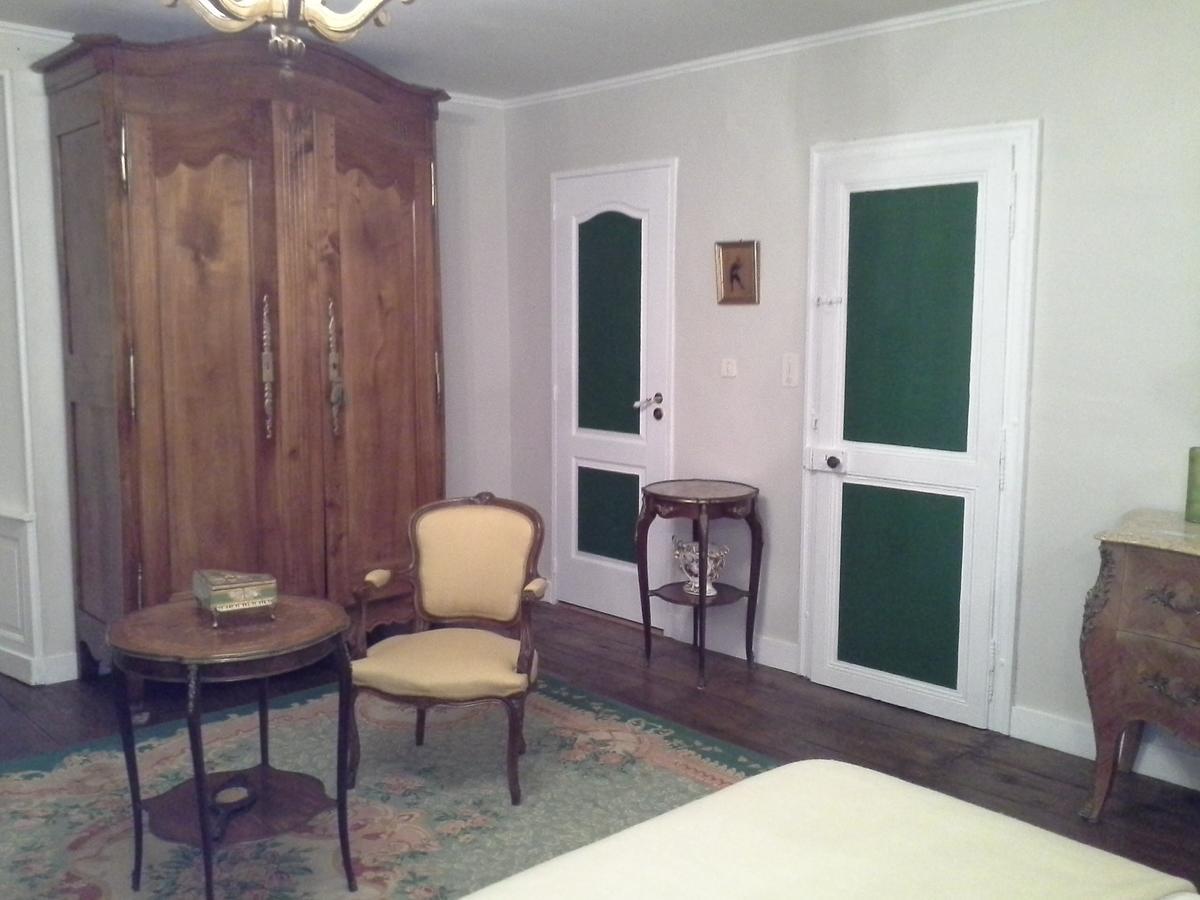 Le Logis De Ruelle Bed & Breakfast Exterior foto