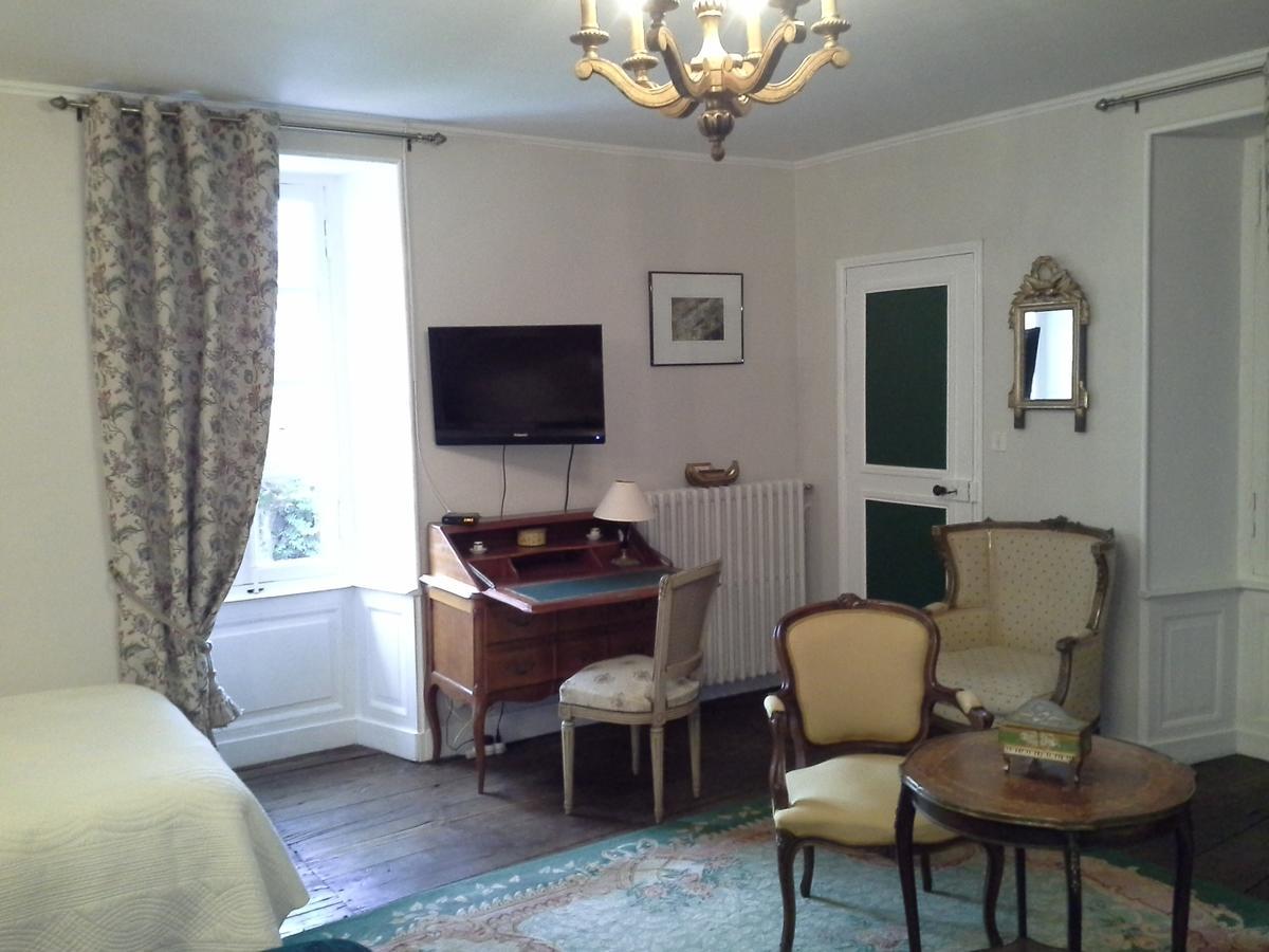 Le Logis De Ruelle Bed & Breakfast Exterior foto