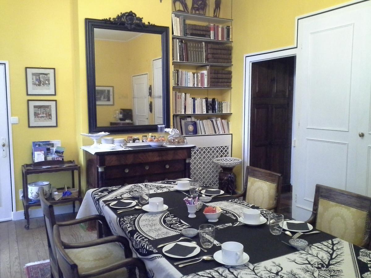 Le Logis De Ruelle Bed & Breakfast Exterior foto